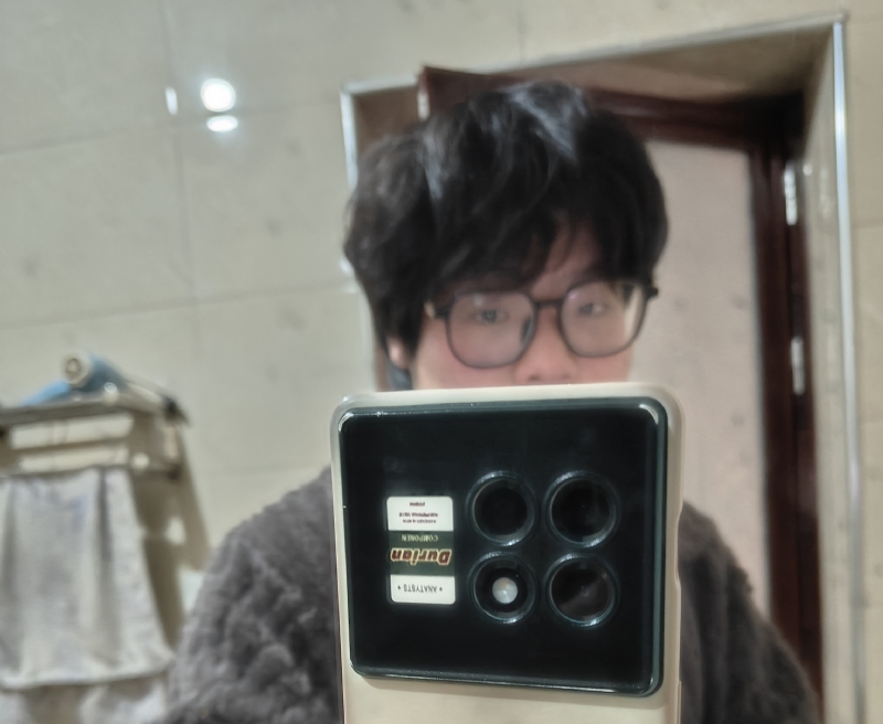 王富贵的第一张照片--全国闪婚服务中心