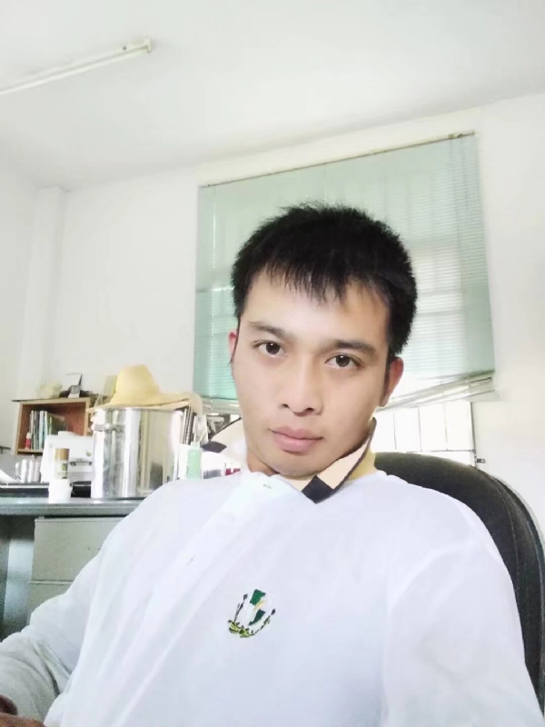 吴子星的第三张照片--全国闪婚服务中心