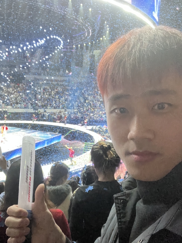 不是蔡徐坤的第二张照片--全国闪婚服务中心