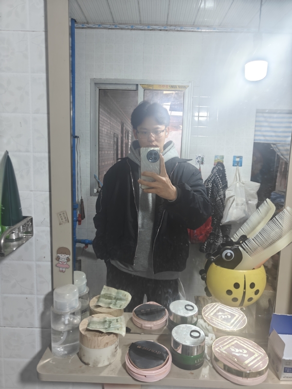 阿兴的第一张照片--全国闪婚服务中心