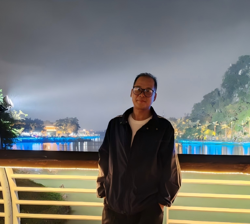 高山流云的第一张照片--全国闪婚服务中心