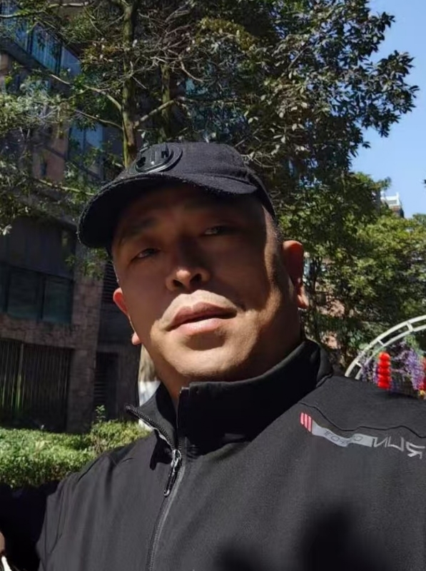 蓝色海洋的第一张照片--全国闪婚服务中心