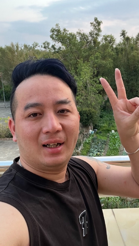 暖心的第一张照片--全国闪婚服务中心