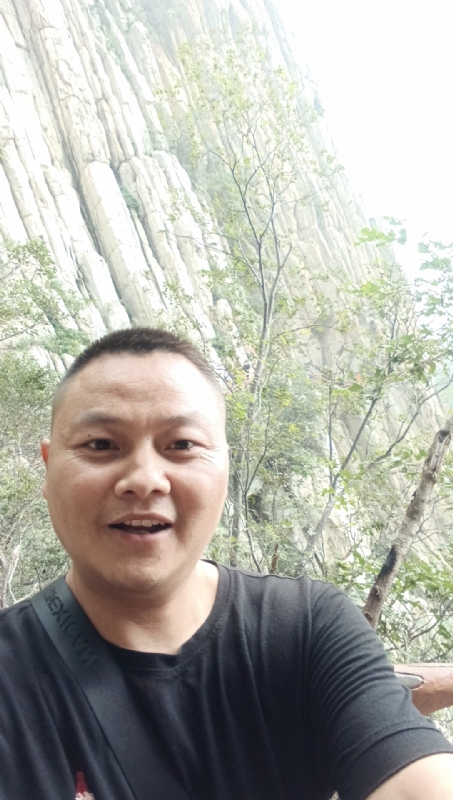 W微信的第二张照片--全国闪婚服务中心