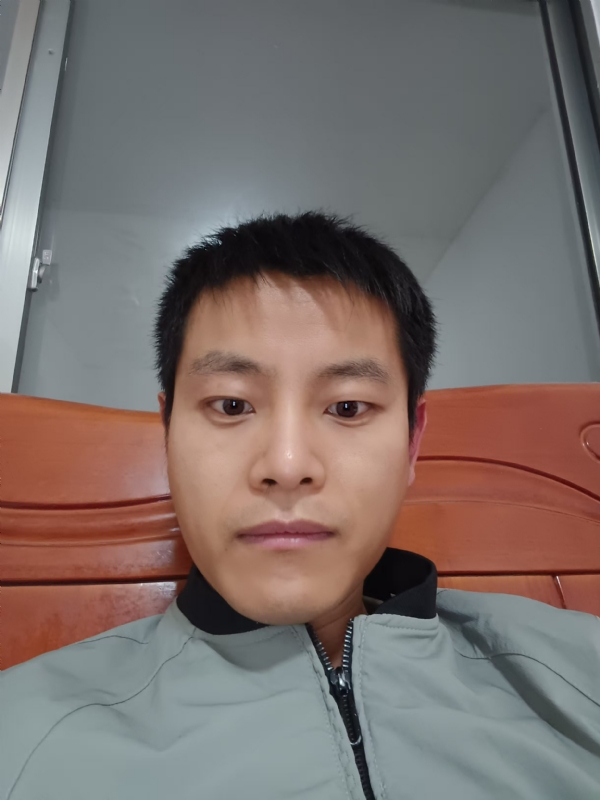 小朱的第二张照片--全国闪婚服务中心