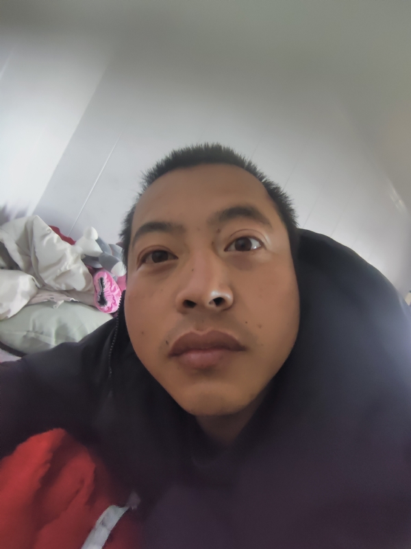 等一个人的第一张照片--全国闪婚服务中心