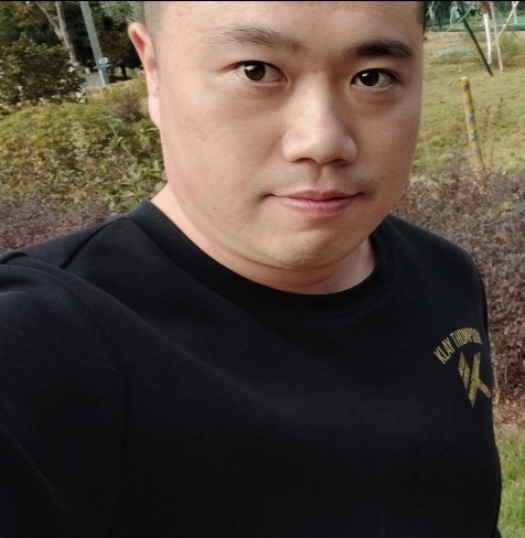 不虚此行的第二张照片--全国闪婚服务中心