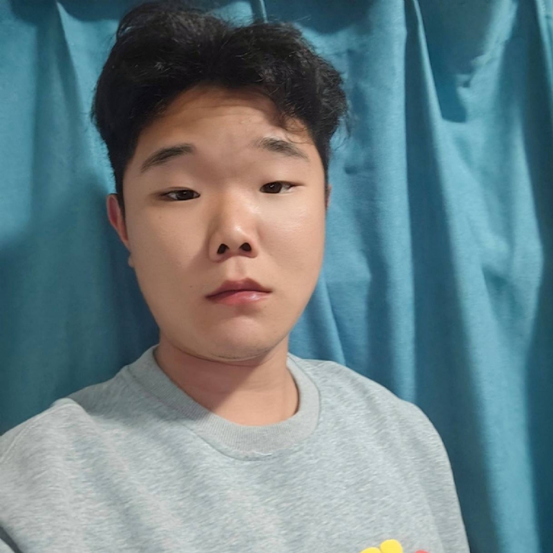 爱吃肉的第一张照片--全国闪婚服务中心