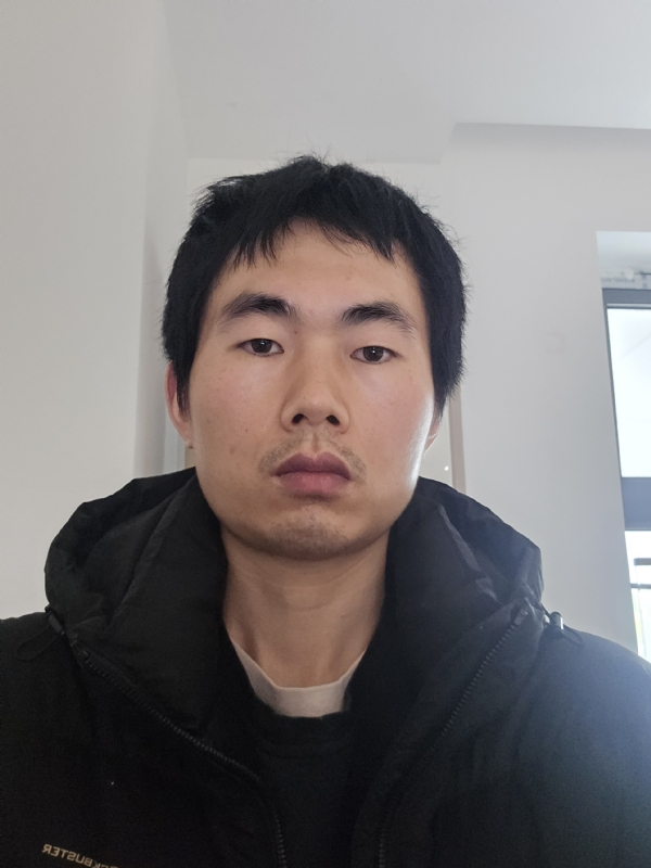 洛华晟的第三张照片--全国闪婚服务中心