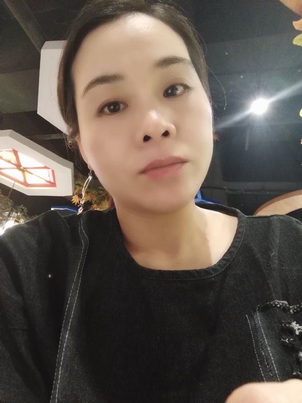 喜欢黑巧的第一张照片--全国闪婚服务中心